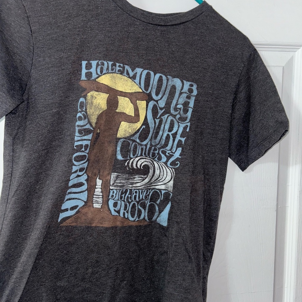 🔥GAP Kids Surf Graphic Tee - Black and Blue